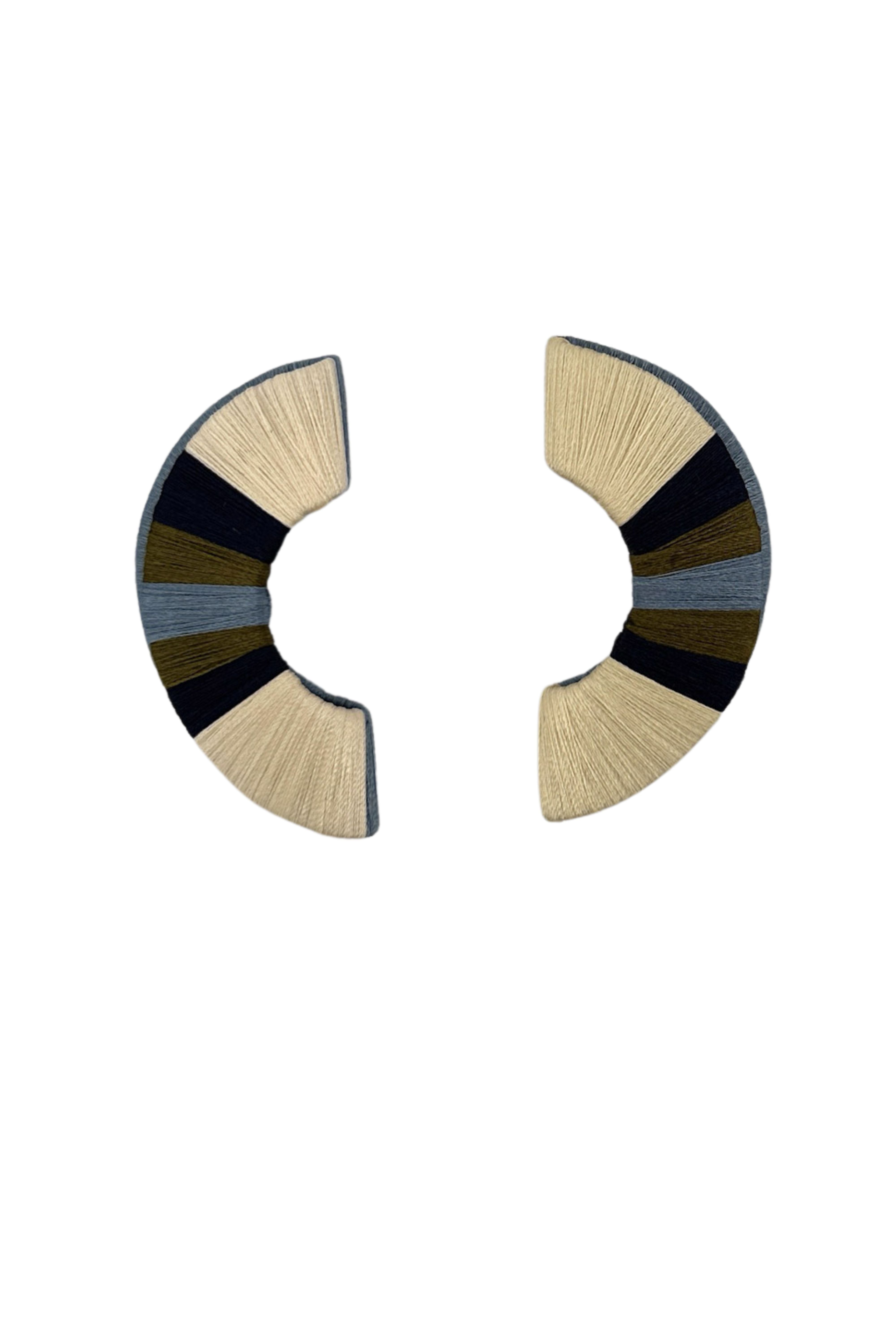 HOLD ME TIGHT EARRINGS