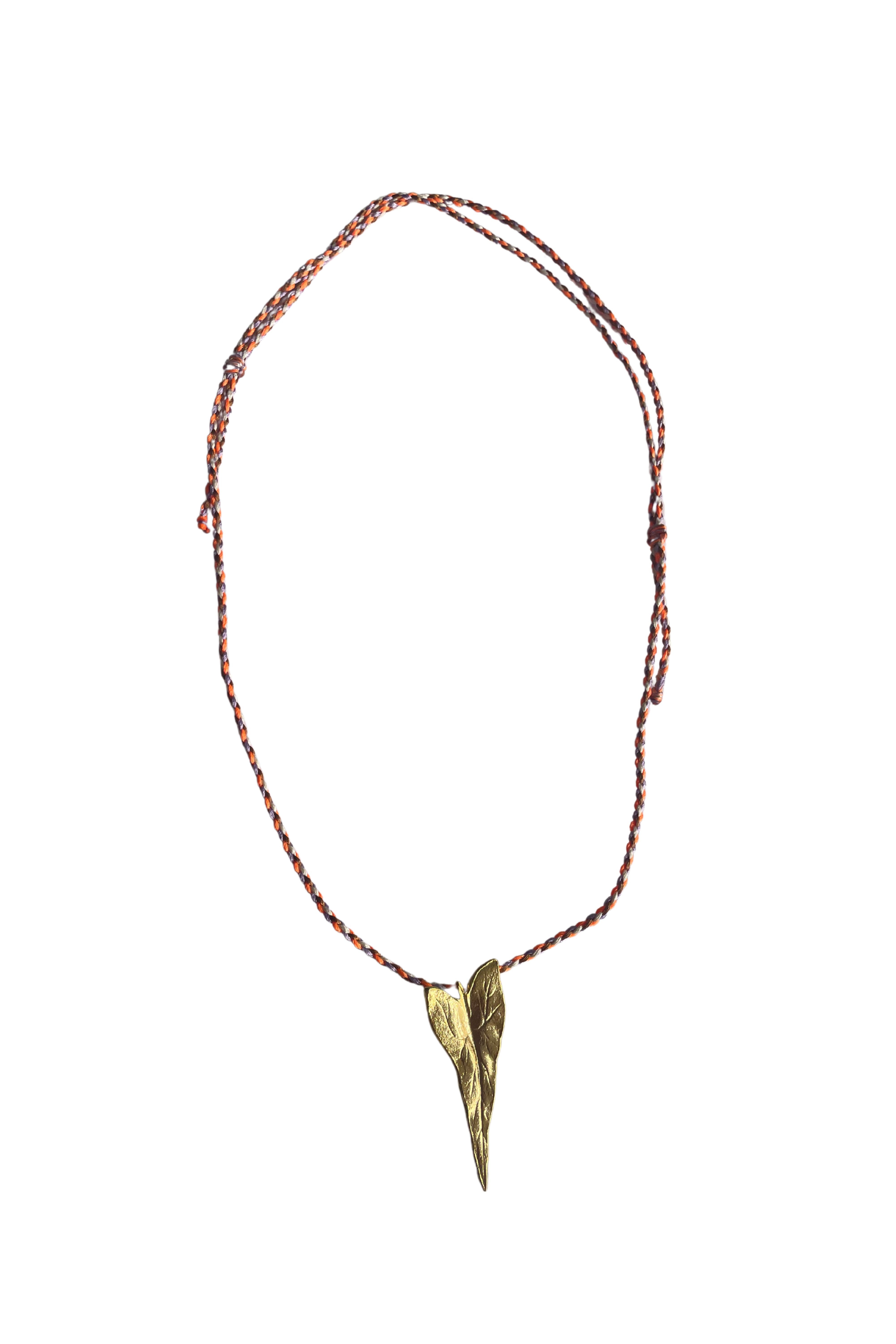 GOLDEN LEAF NECKLACE
