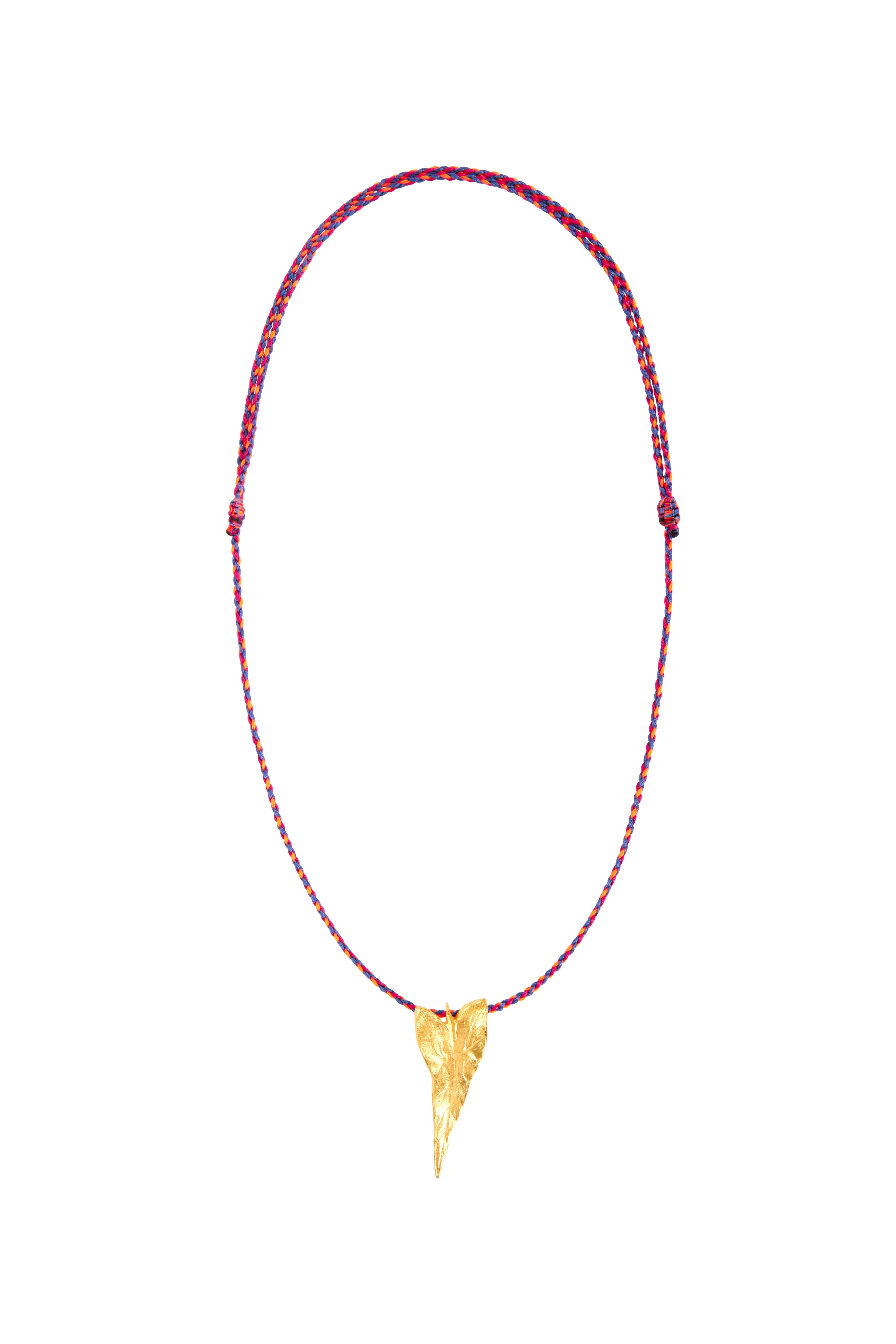 GOLDEN LEAF NECKLACE