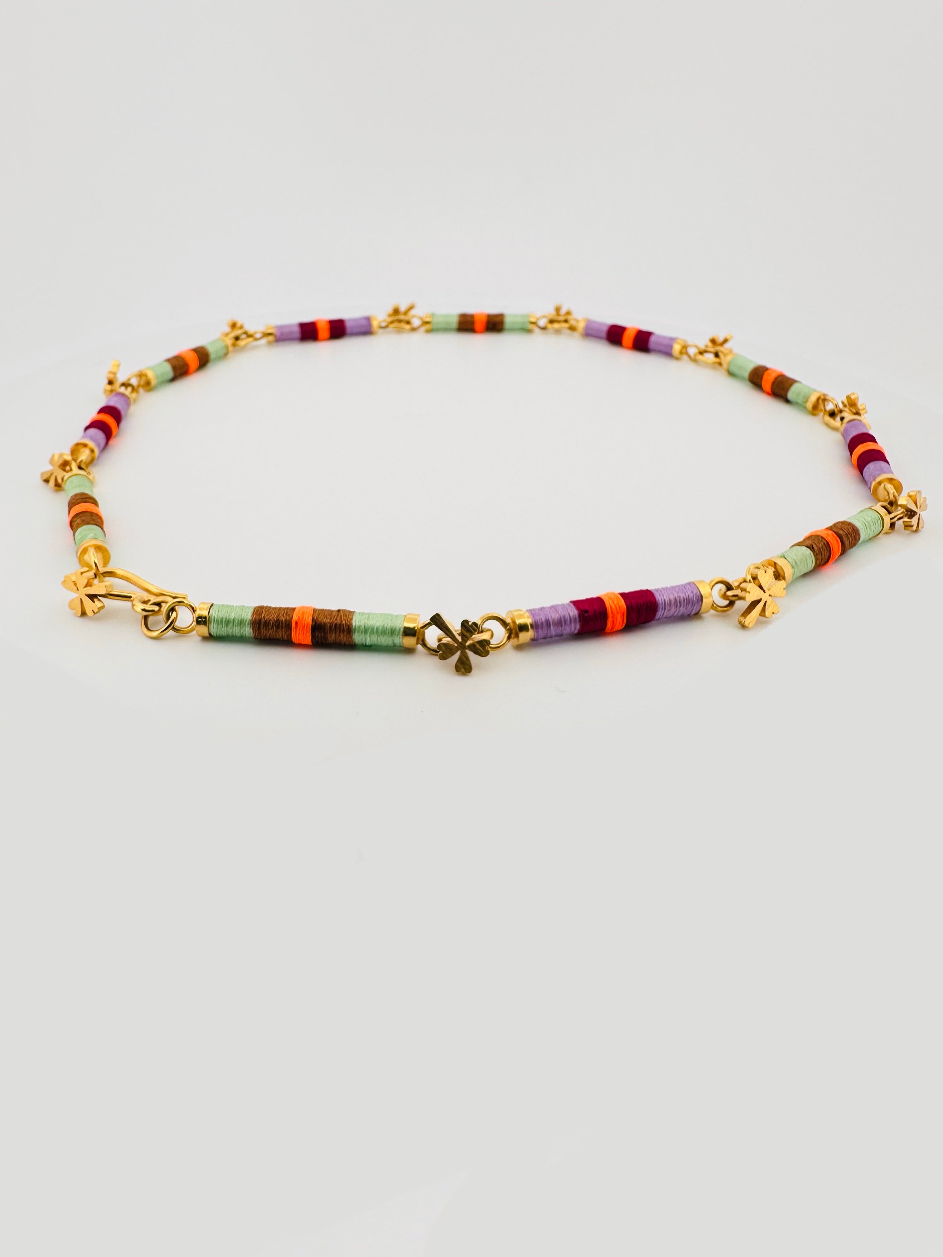 COLLARES
