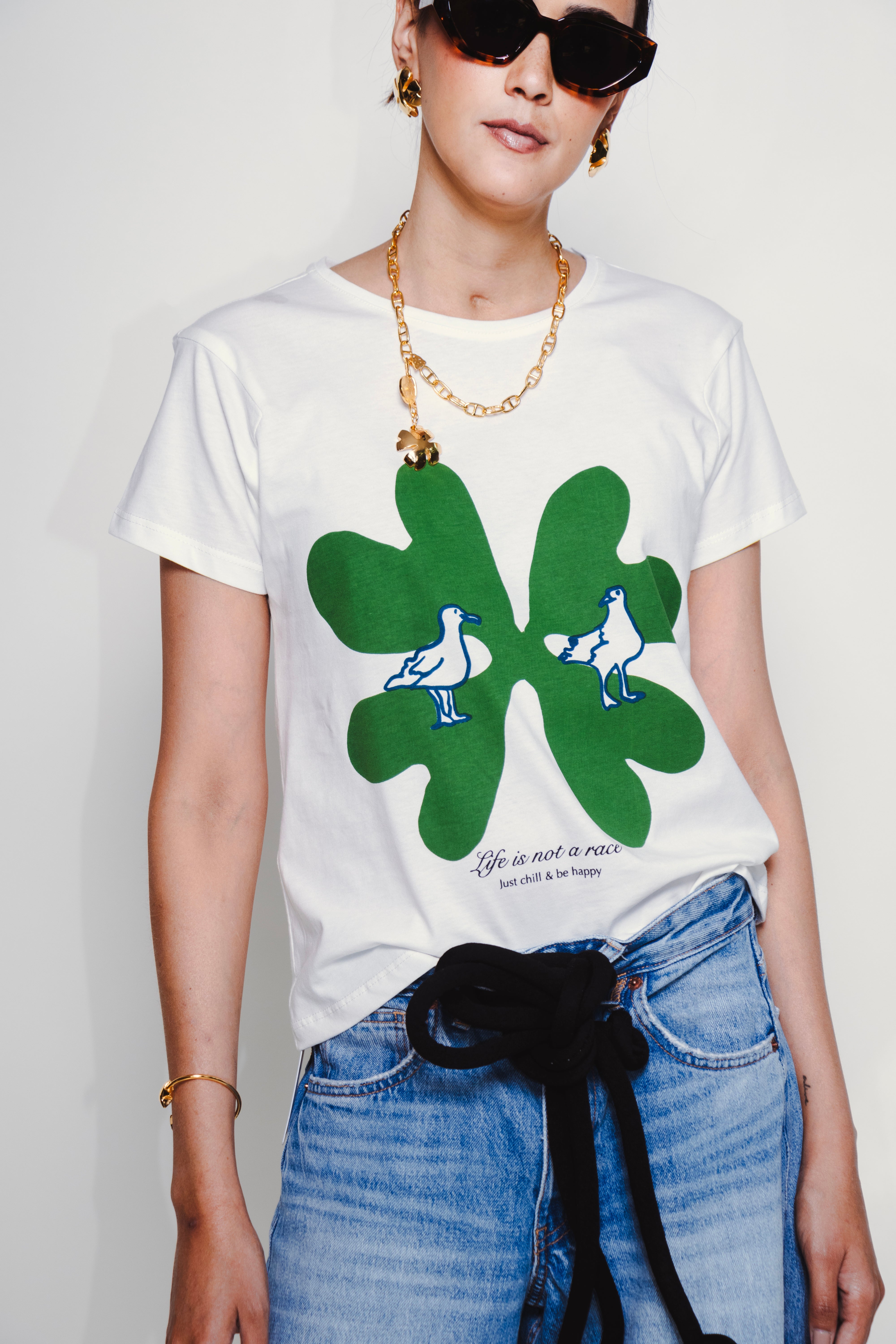 CLASSIC GRAPHIC TEE LUCKY